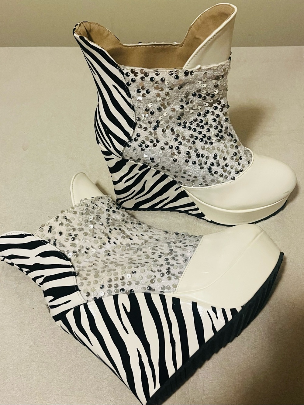 Black White Platform Wedge Sequin Boots Almond Toe Zebra Faux Suede Size 10.5